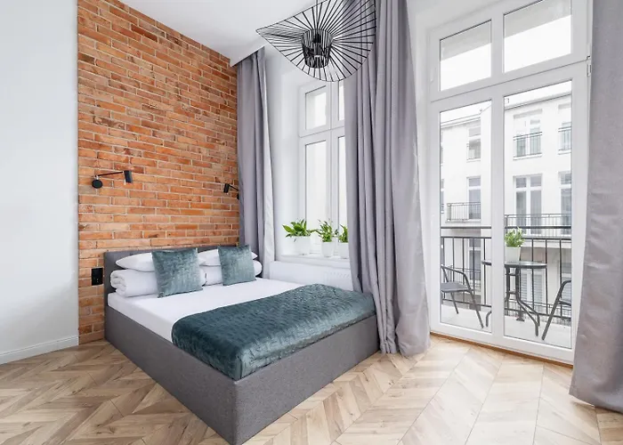 Apartment With Balcony - Starowislna 41
